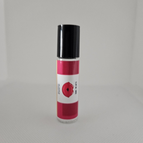 Lick Me all over Perfume oil in a 10ml Roller Bottle - Picture 2 of 3